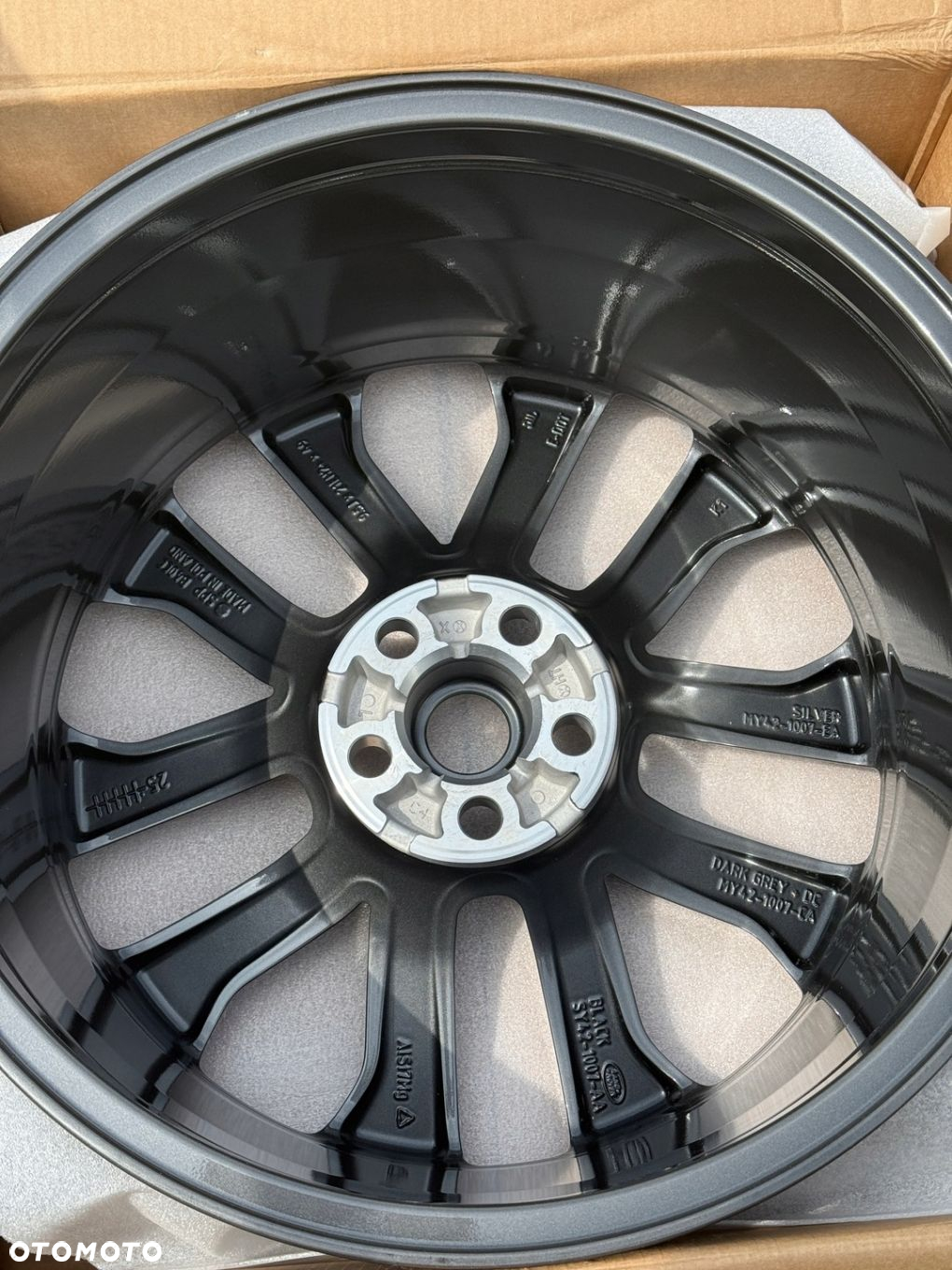 Oryginalne felgi OE Land rover Discovery V 5 Alufelgi 21 5x120 L462 Range - 8
