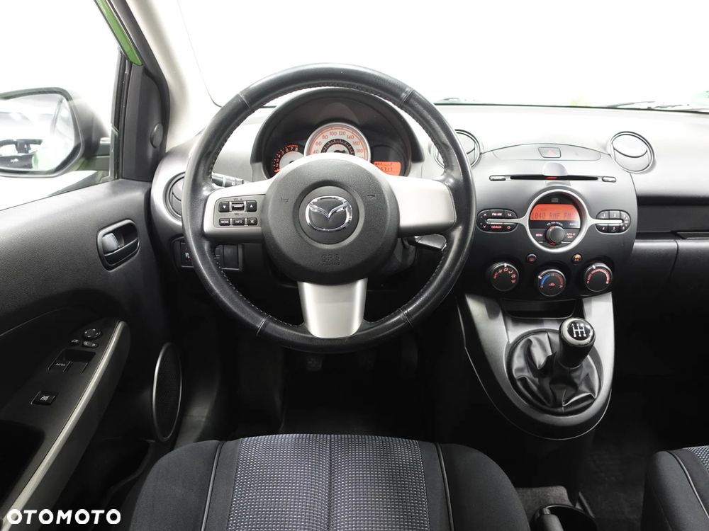 Mazda 2 - 30