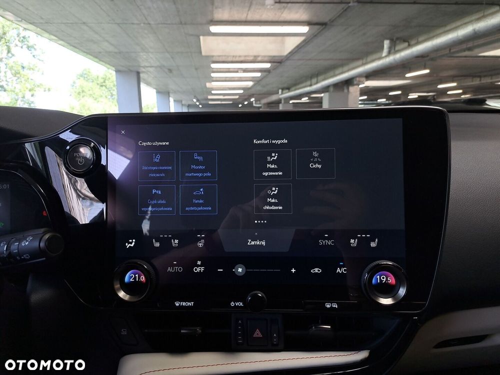 Lexus NX 350h Omotenashi AWD - 39