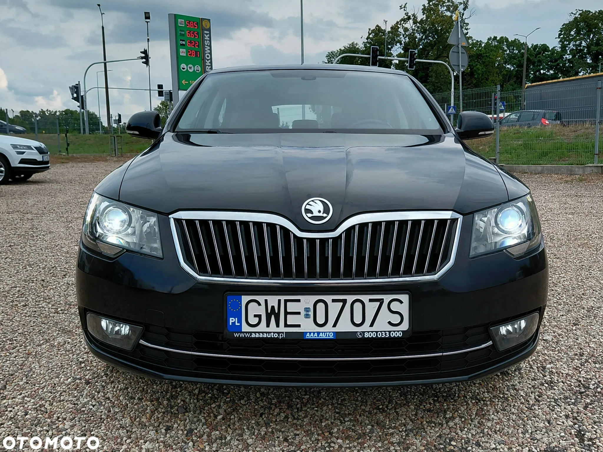 Skoda Superb 2.0 TSI Ambition DSG - 10