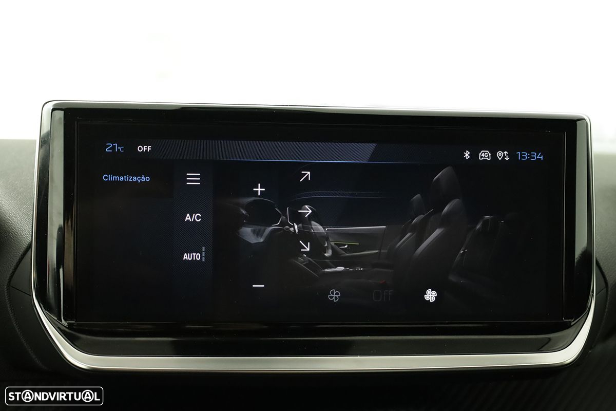 Peugeot 2008 1.2 PureTech Allure EAT8 - 11