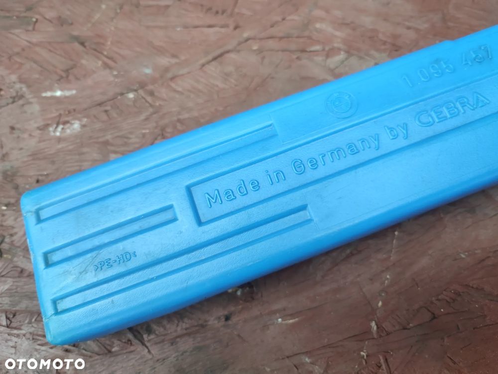 BMW E46 ORYGINALNY TRÓJKĄT OSTRZEGAWCZY + OSŁONA O NR. 1 095 457  OEM W BARDZO DOBRYM STANIE - 8