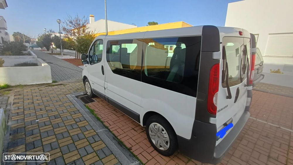 Renault Trafic - 14