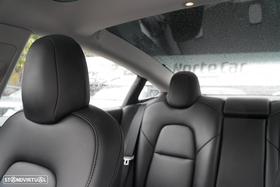 Tesla Model 3 Long Range Tração Traseira - 11