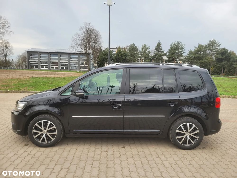 Volkswagen Touran - 3