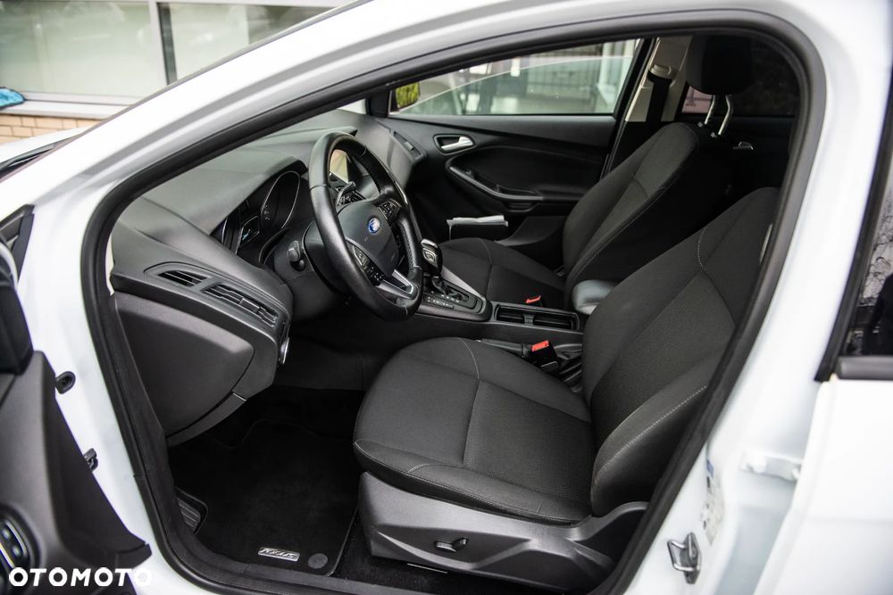 Ford Focus 1.5 EcoBlue Start-Stopp-System TITANIUM STYLE - 14