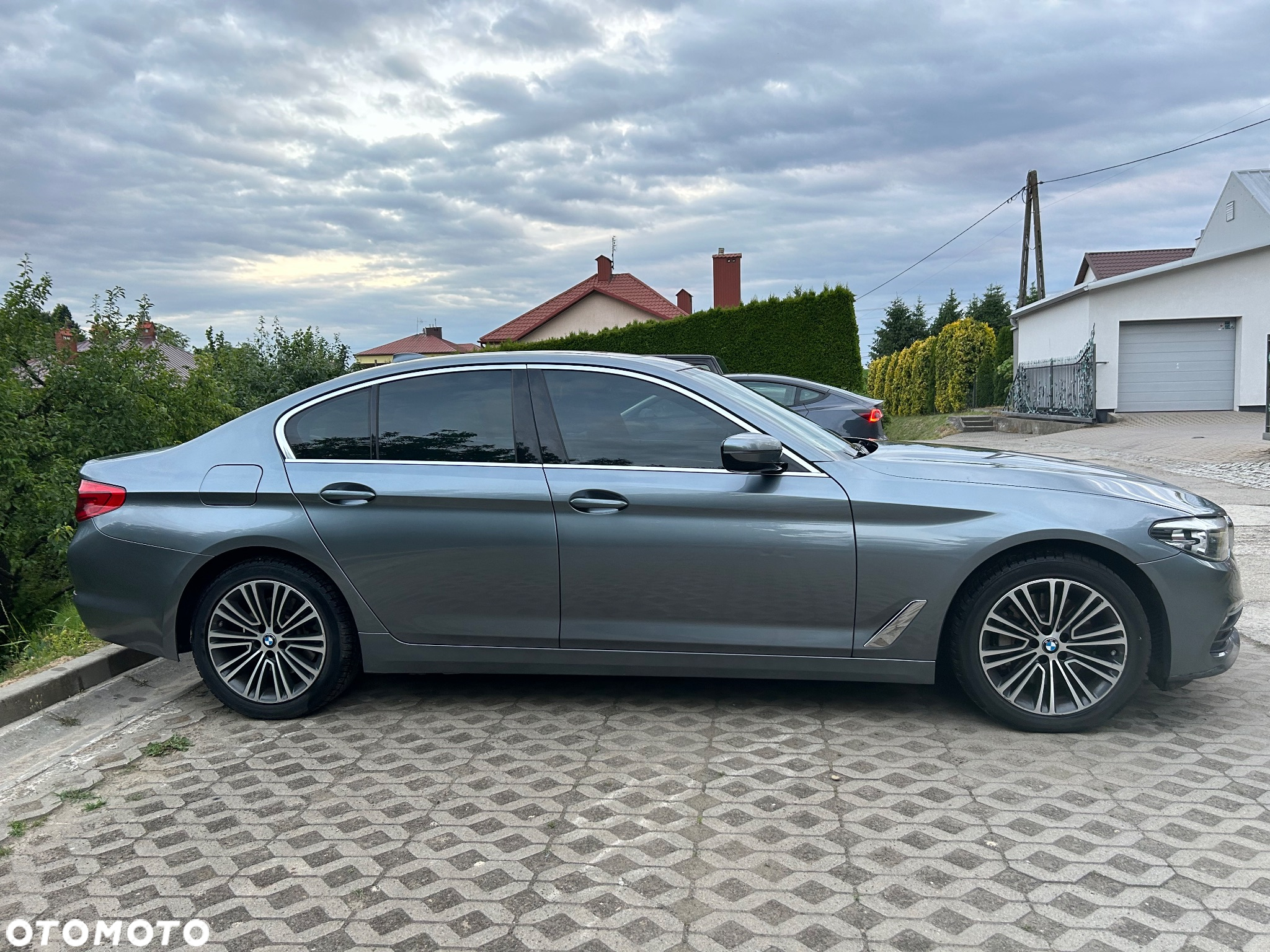 BMW Seria 5 550e xDrive - 6