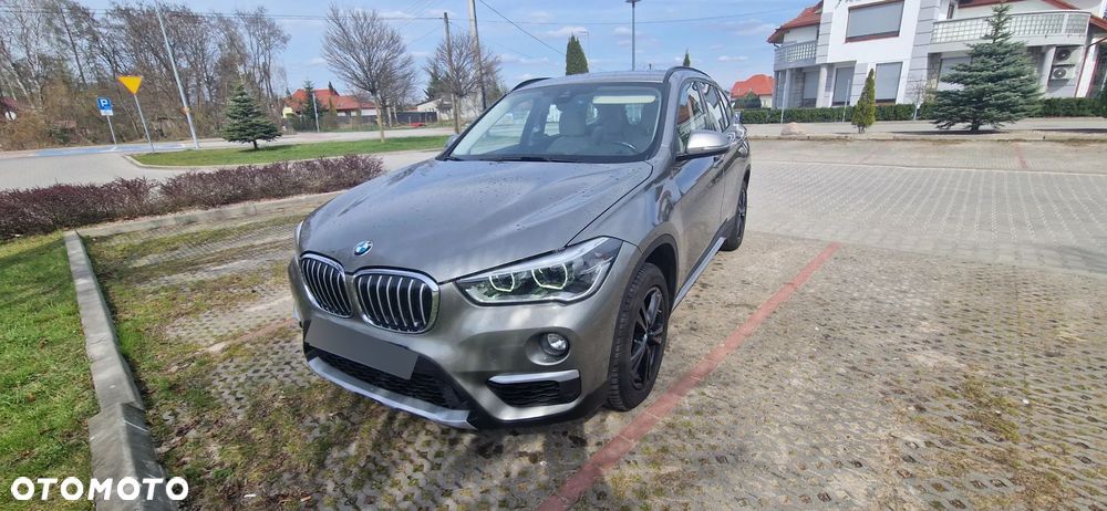 BMW X1 xDrive25d Sport Line - 1