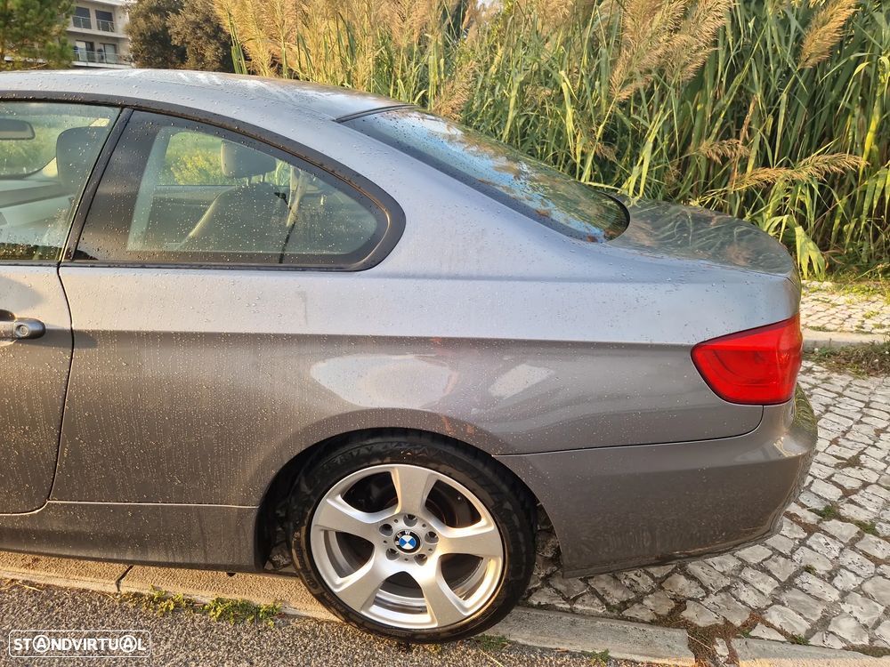 BMW 320 d Coupe - 10