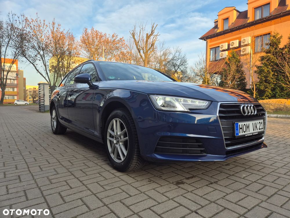 Audi A4 Avant 1.4 TFSI design - 1