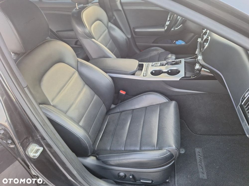 Kia Stinger 3.3 T-GDI V6 GT AWD - 33