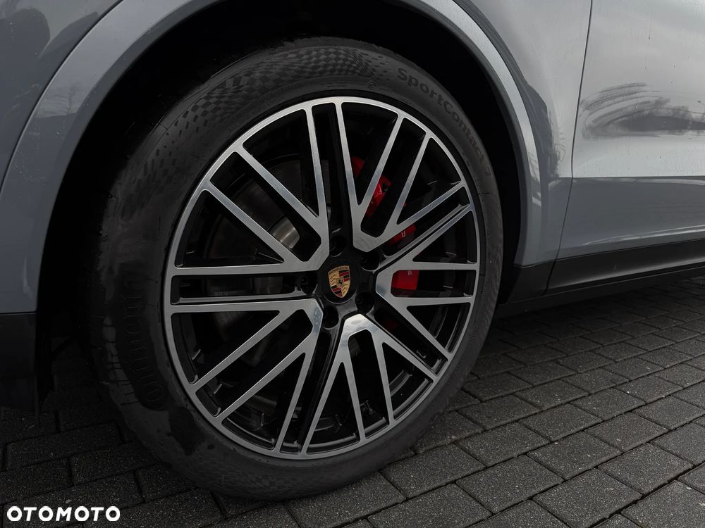 Porsche Cayenne - 12