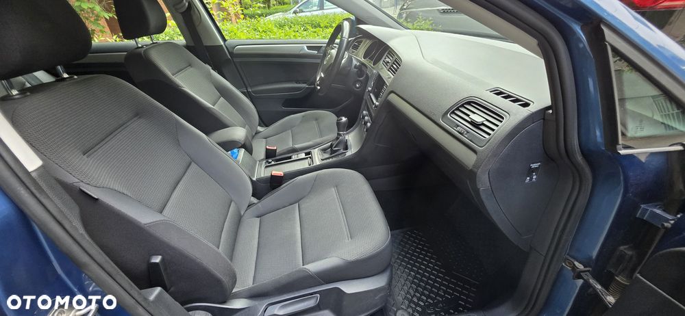 Volkswagen Golf 1.6 TDI BMT Comfortline - 11