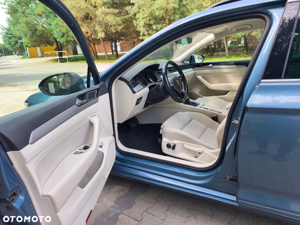 Volkswagen Passat 2.0 TDI BMT Comfortline DSG - 15