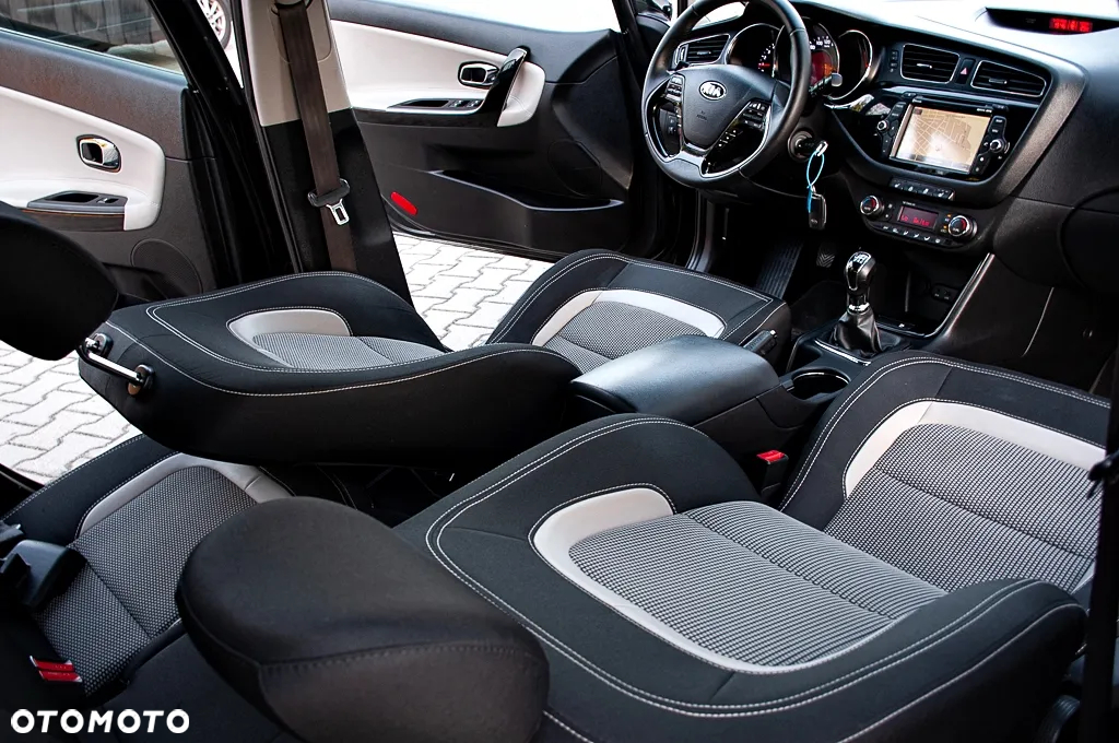 Kia Ceed Cee'd 1.6 CRDi XL - 28