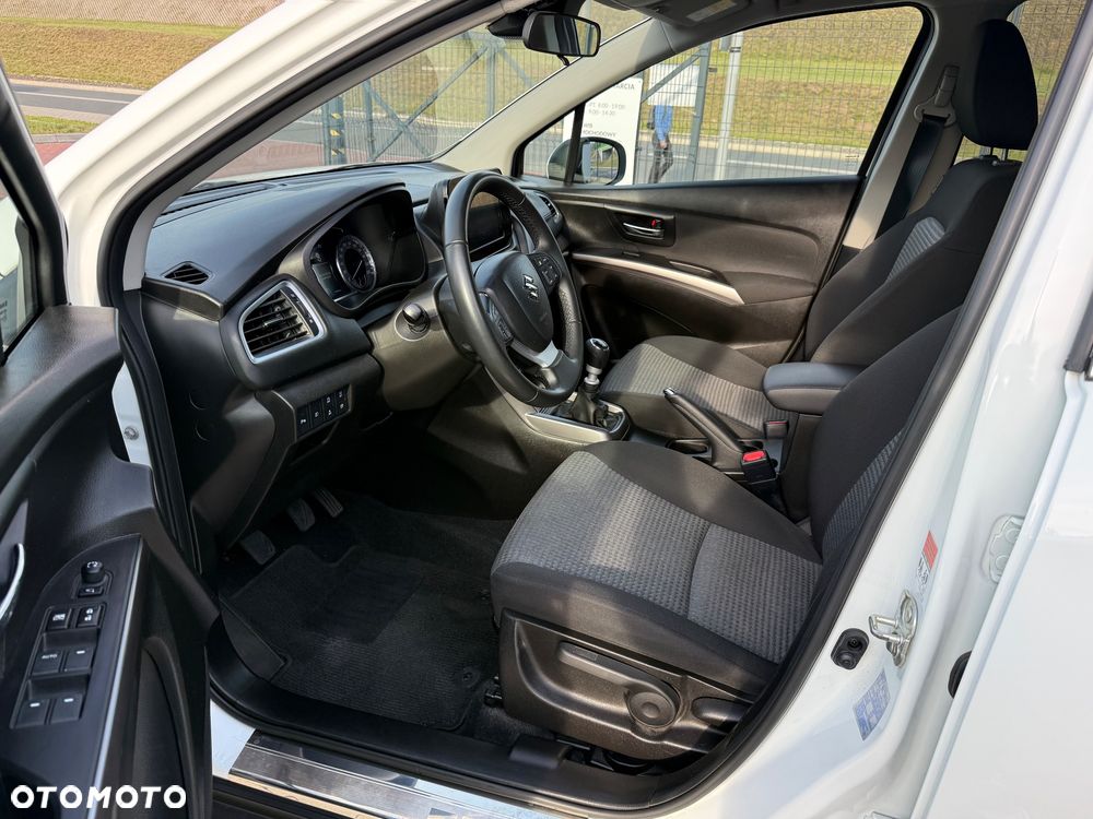 Suzuki S-Cross 1.4 SHVS Premium - 25