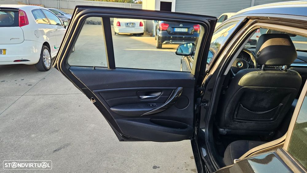 BMW 320 d Sport - 20