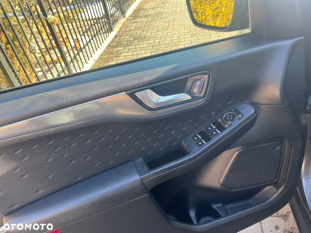 Ford Kuga 2.0 TDCi 4x2 Titanium - 28