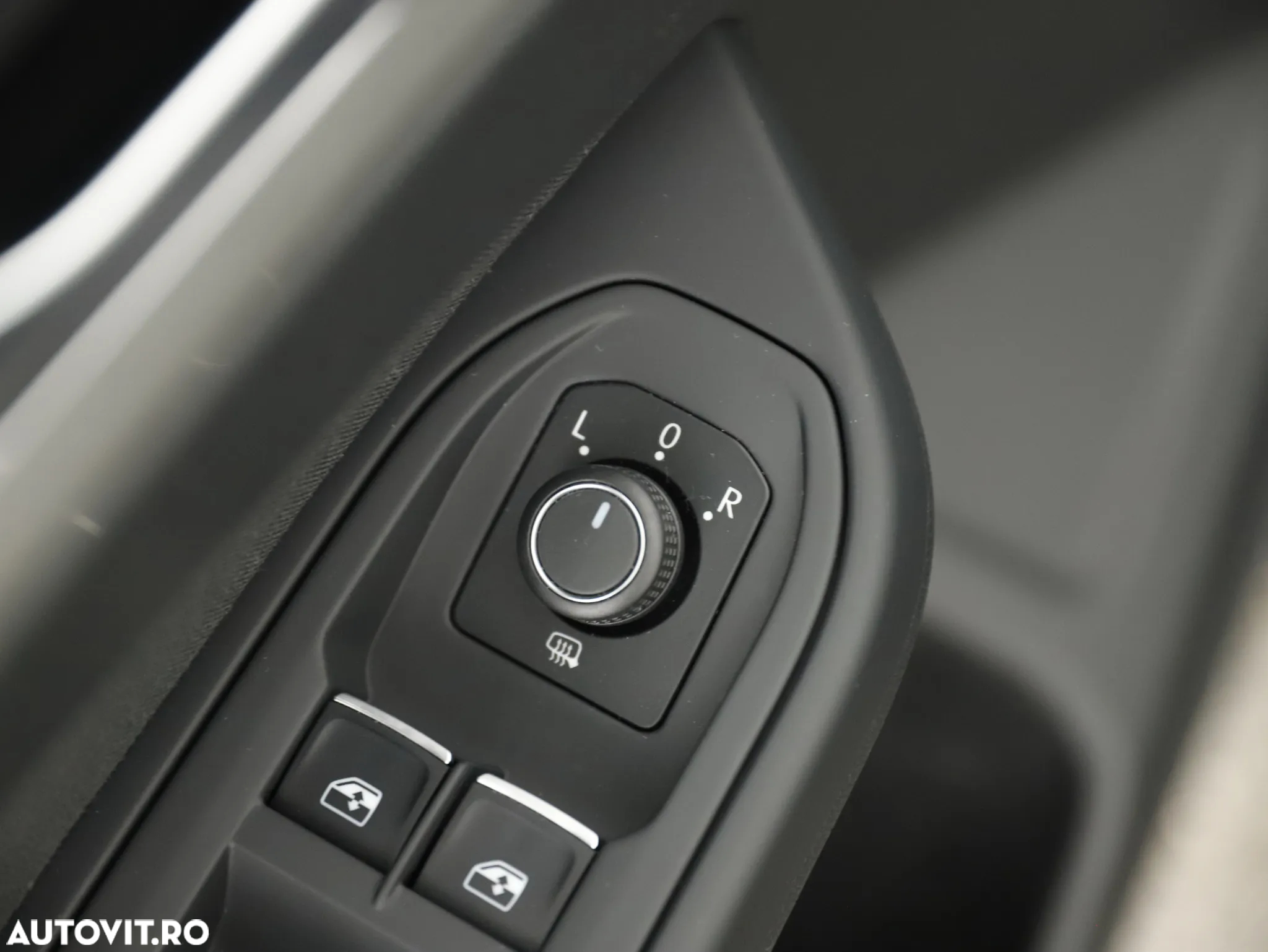 Volkswagen Golf 2.0 TDI SCR DSG Life - 18