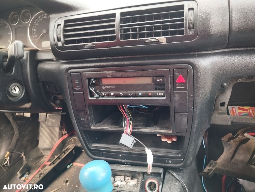 Dezmembrari  VW PASSAT B5, B5.5  1996  > 2005 2.0 Benzina - 6