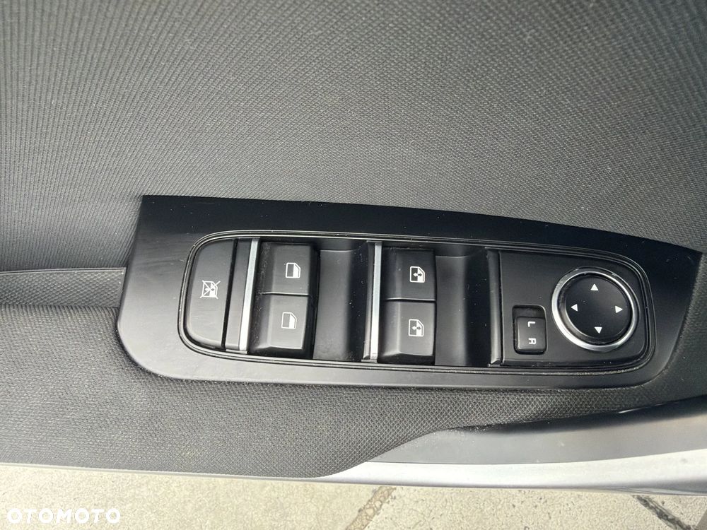 Kia Ceed 1.5 T-GDI M DCT - 23
