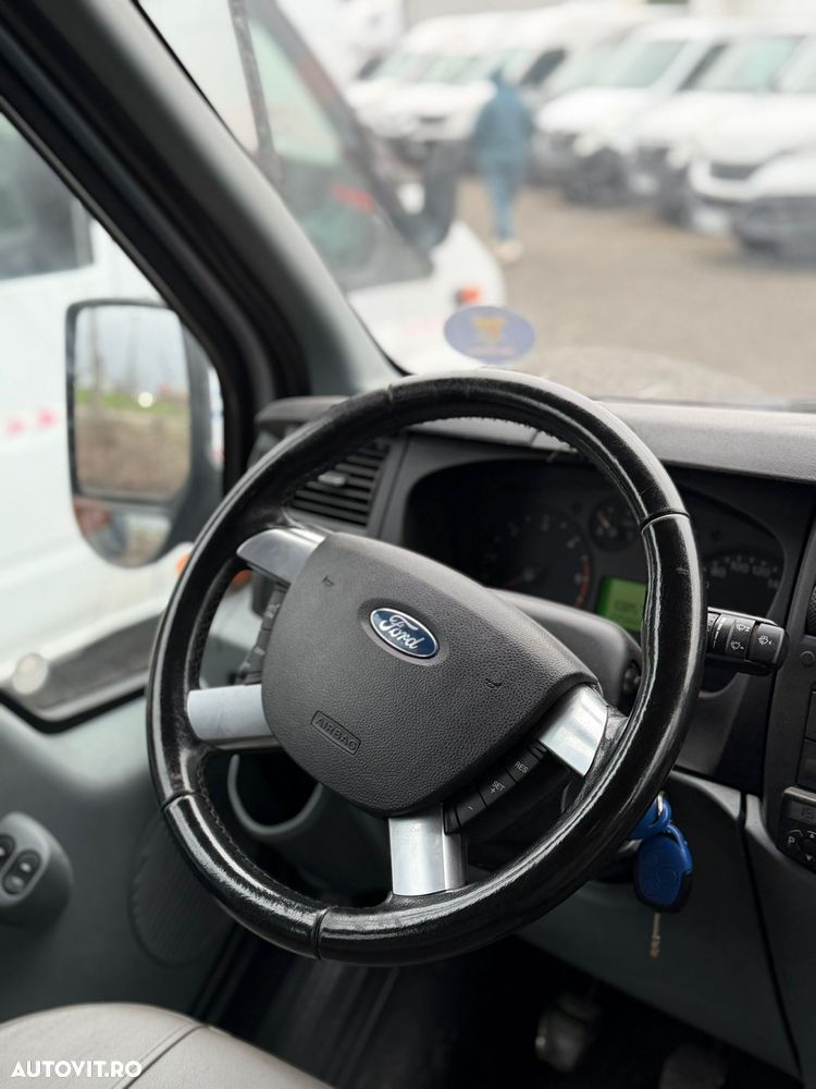Ford Transit FT 300 M TDCi - 8