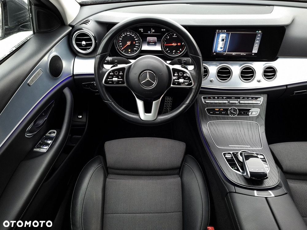 Mercedes-Benz Klasa E - 17