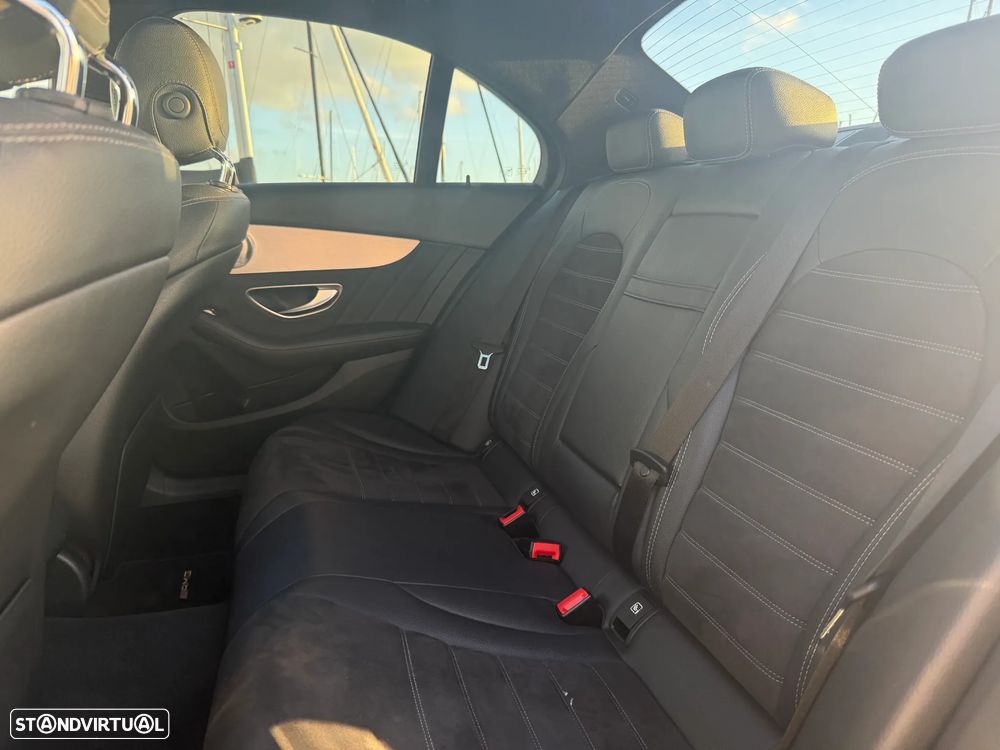 Mercedes-Benz C 300 de AMG Line - 18