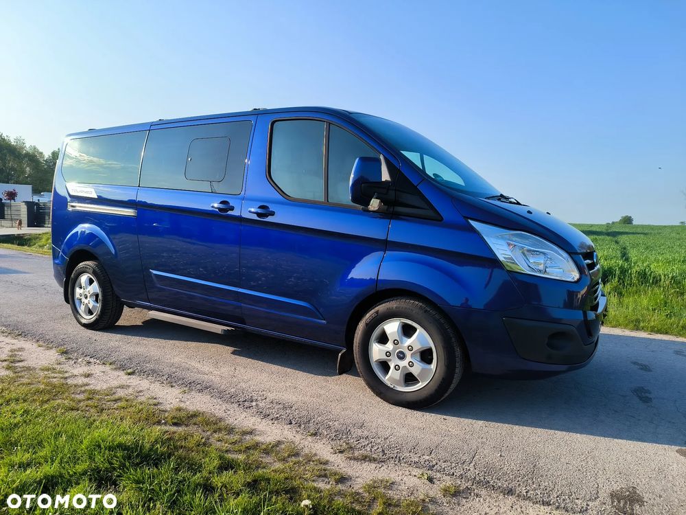 Ford Tourneo Custom 2.0 EcoBlue L2 Shuttle Bus Titanium - 32