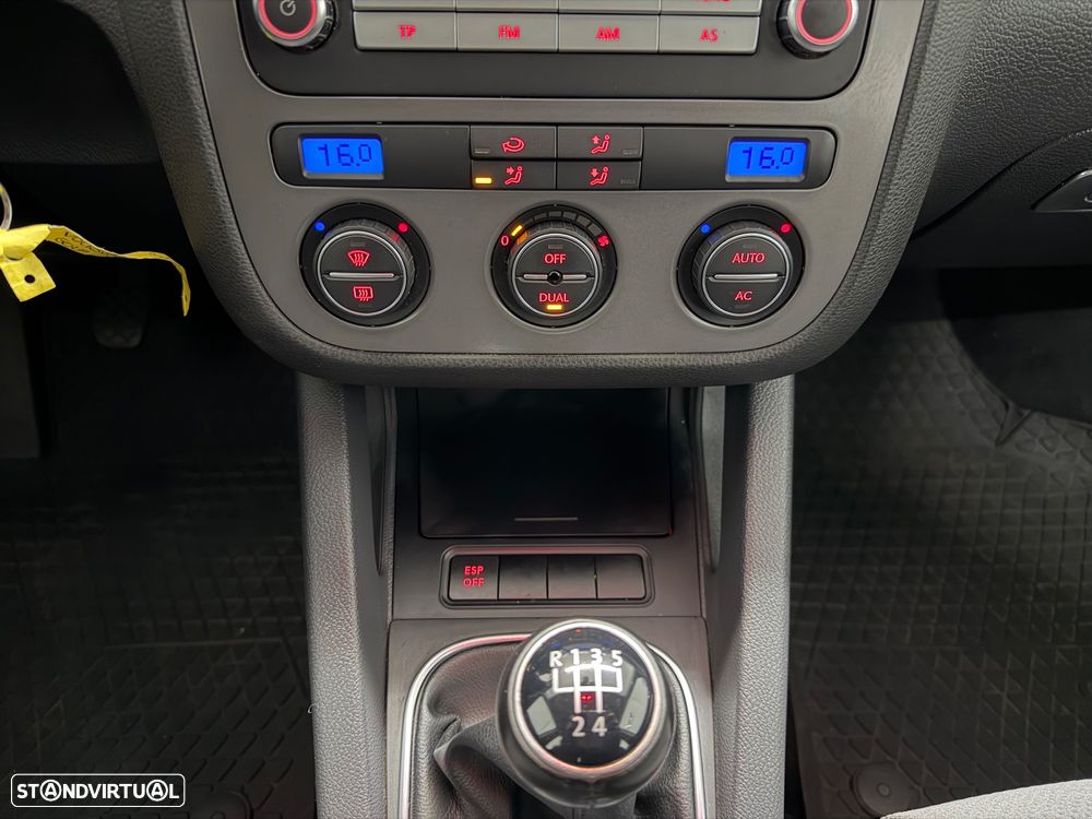 VW Golf 1.9 TDi BlueM. Trend. AC - 16