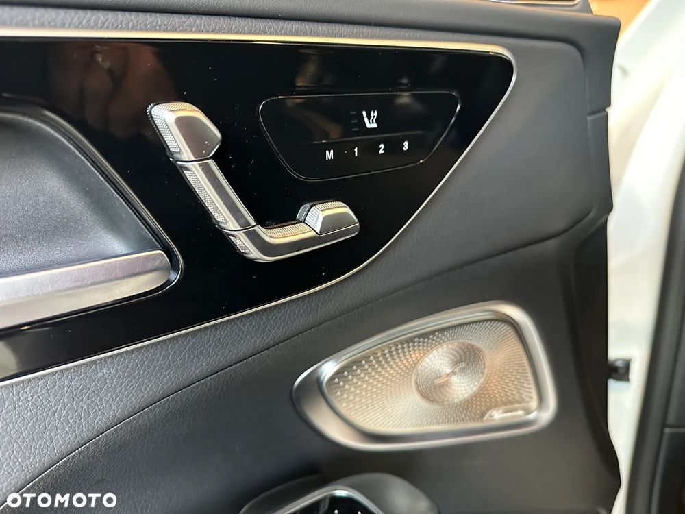 Mercedes-Benz Klasa C 200 d T 9G-TRONIC AMG Line - 17