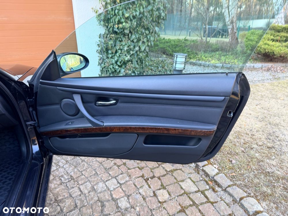 BMW Seria 3 320d - 23