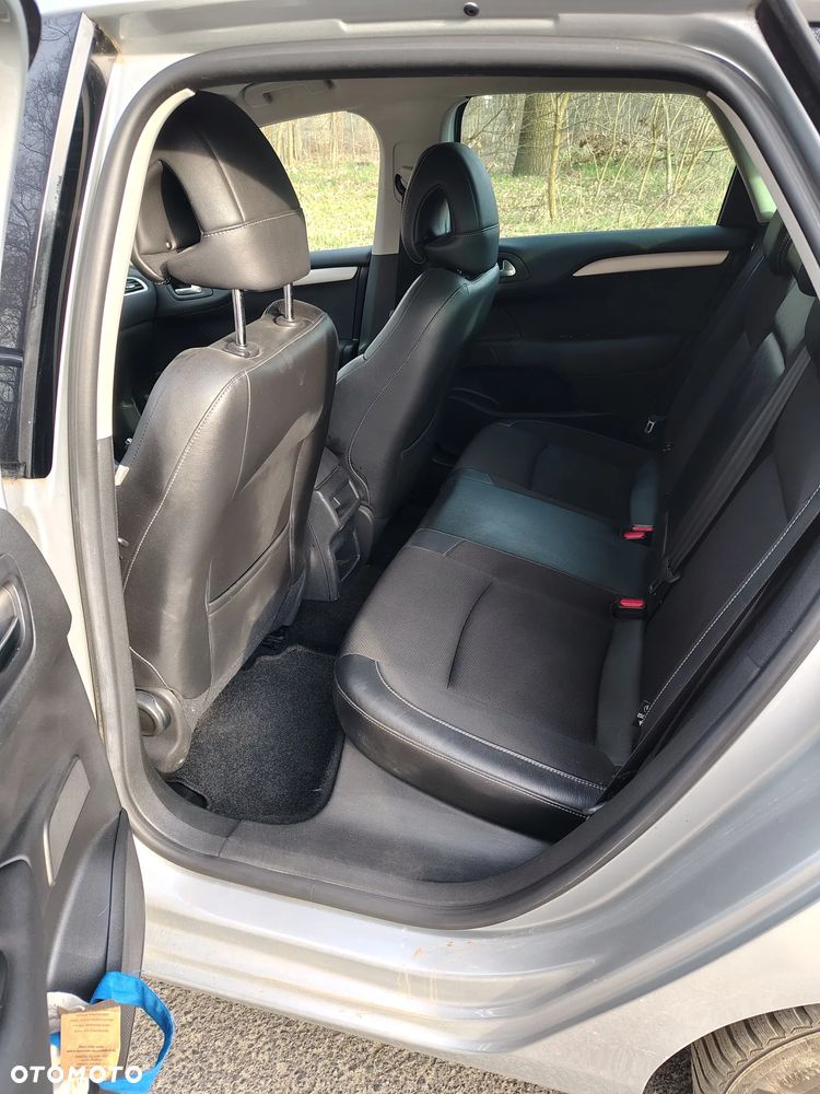 Citroën C4 VTi 120 Exclusive - 16