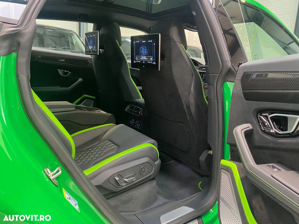 Lamborghini URUS - 17