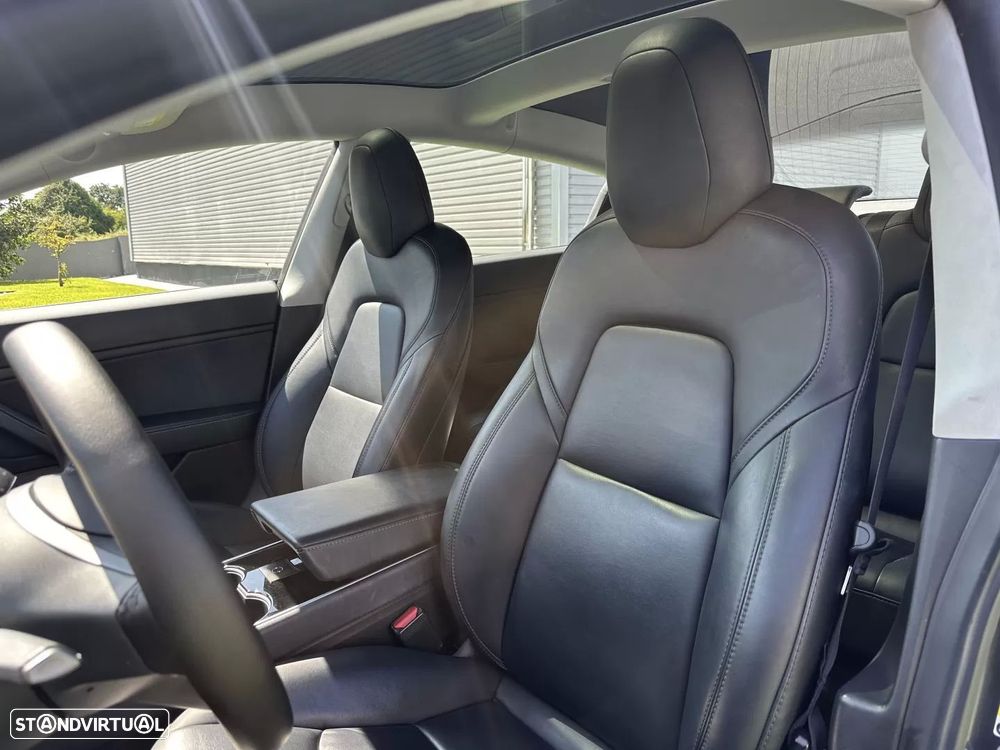 Tesla Model 3 Standard Range Plus RWD - 30