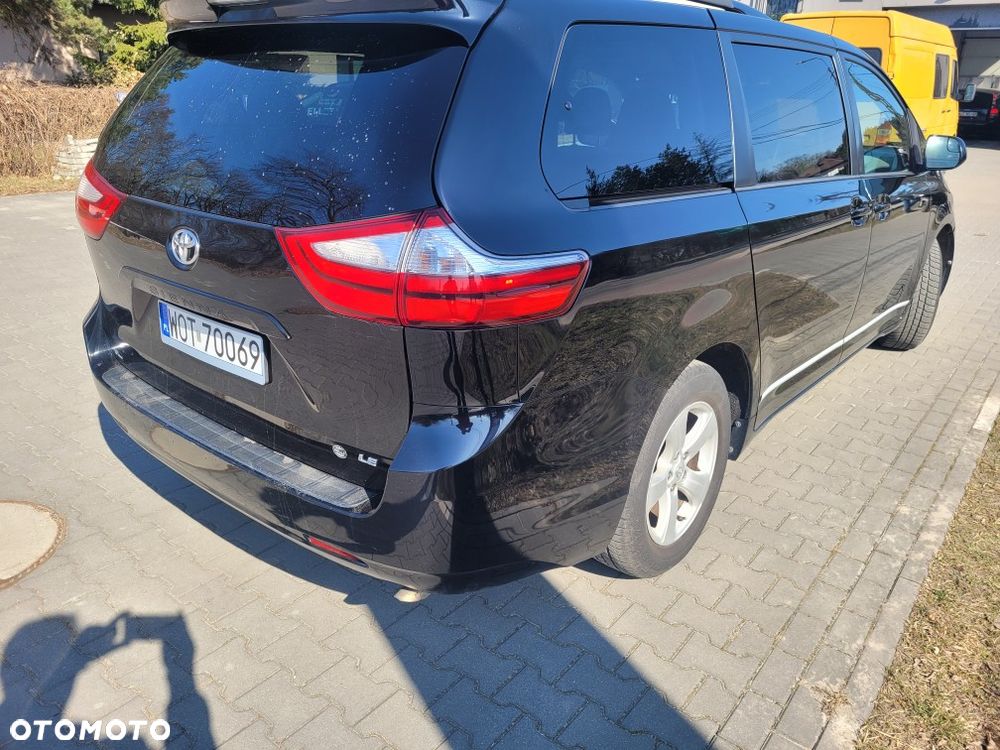 Toyota Sienna 3.5 V6 - 5