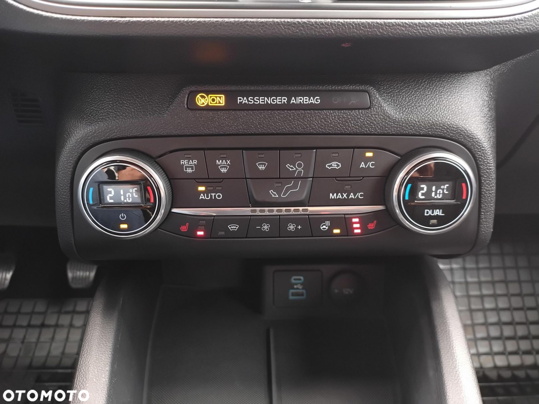 Ford Focus 1.5 EcoBlue Connected - 19