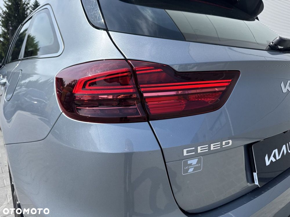 Kia Ceed 1.5 T-GDI M - 10