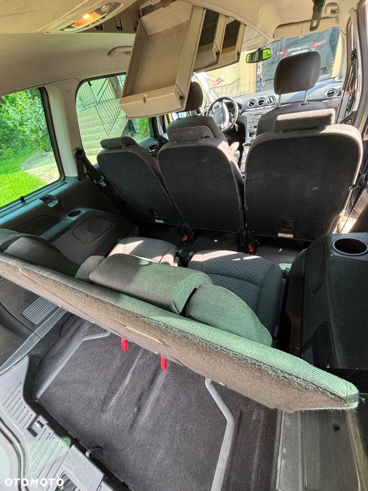 Ford Galaxy 1.8 TDCi Ghia - 24