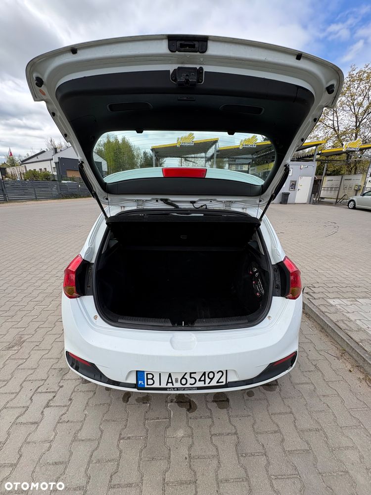Kia Ceed - 5