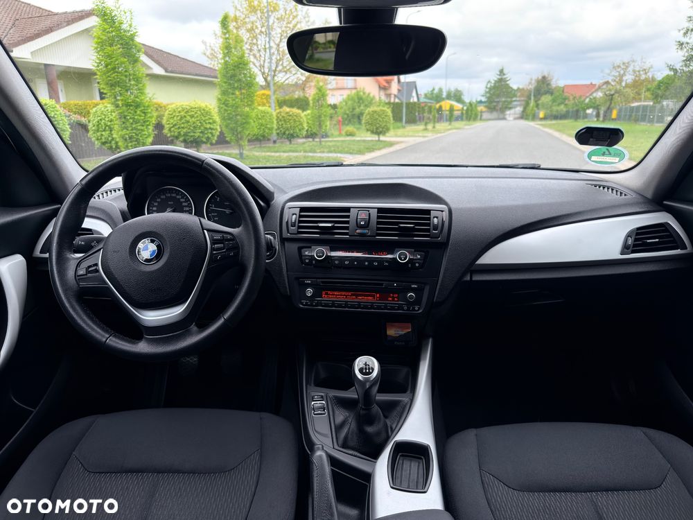 BMW Seria 1 118i Sport Line - 26