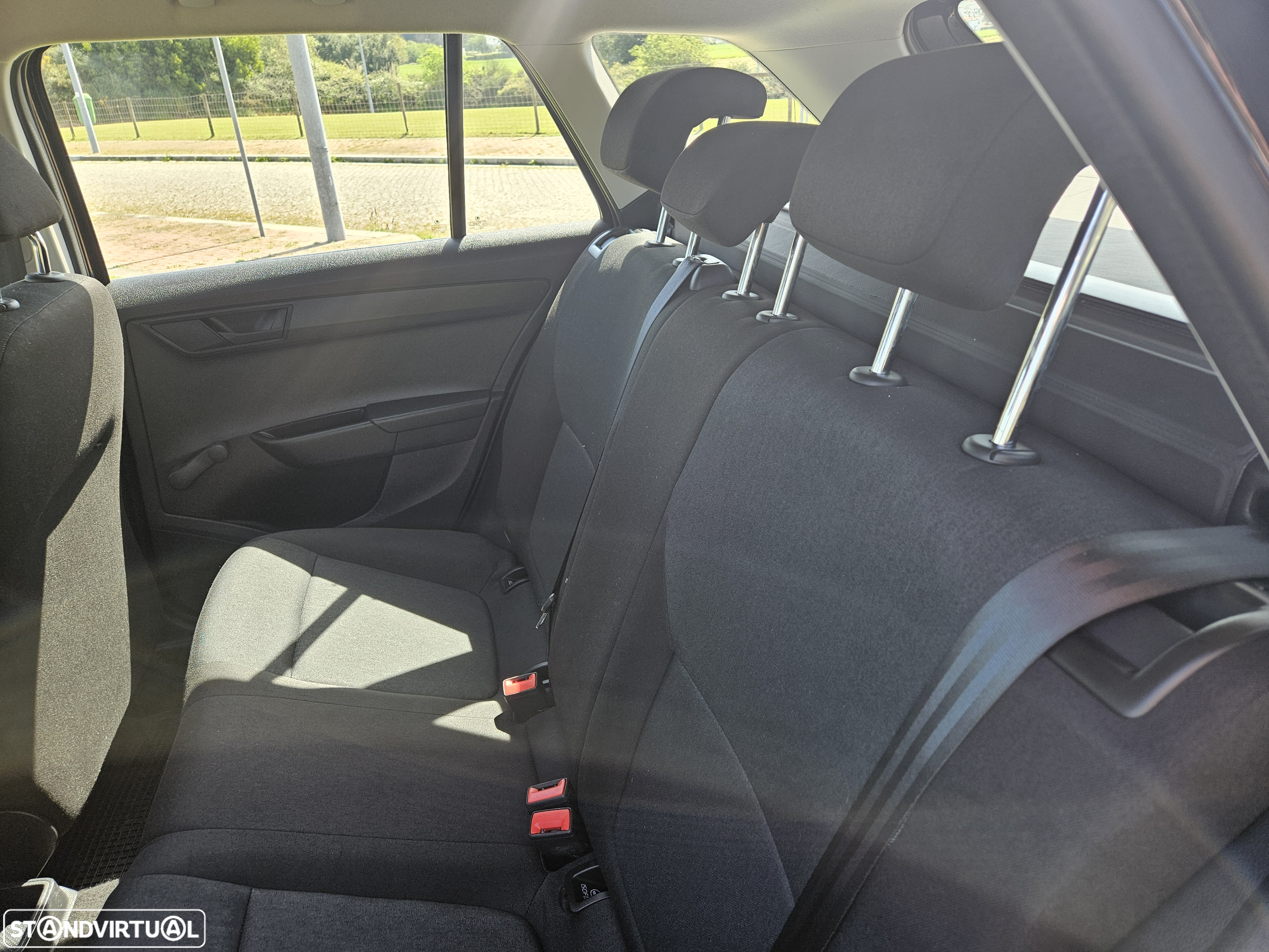 Skoda Fabia Break 1.0 MPI Ambition - 19