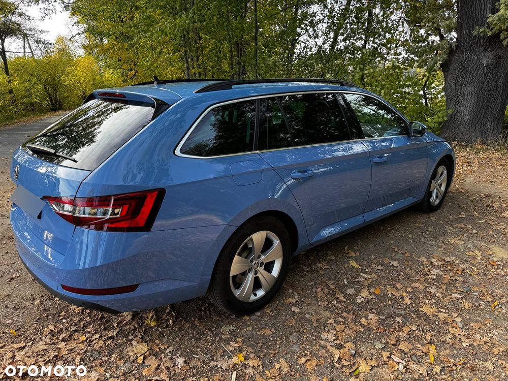 Skoda Superb 2018 photo 3