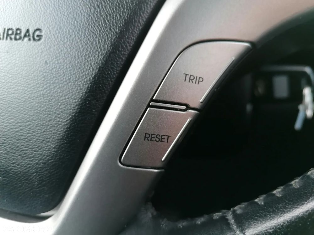 Hyundai ix20 1.4 Premium - 17