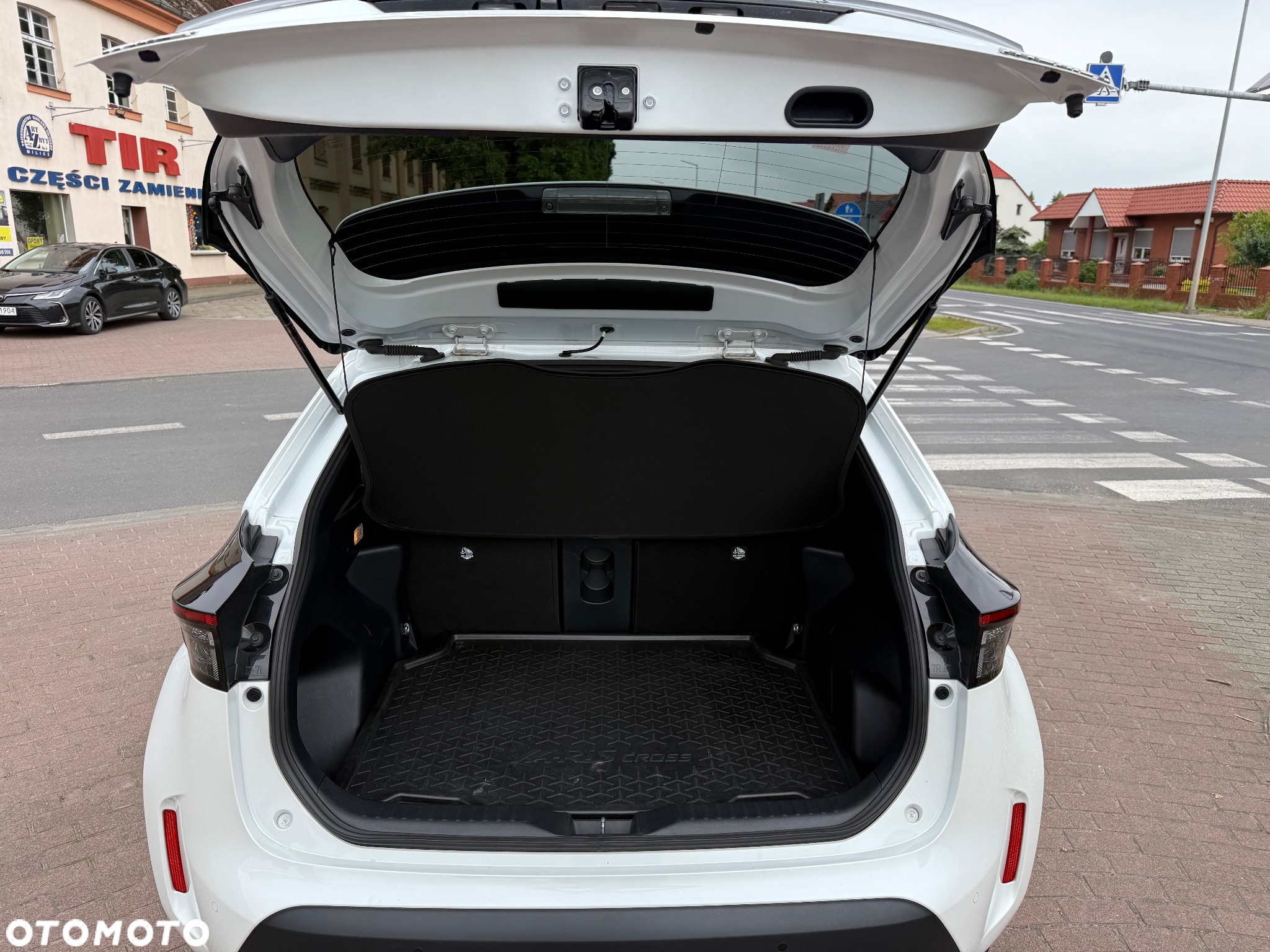 Toyota Yaris Cross Hybrid 1.5 Premiere Edition - 16