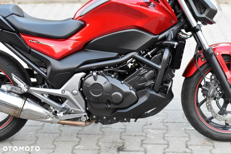 Honda NC - 9