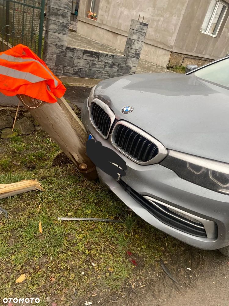 BMW Seria 5 530i Sport Line - 4