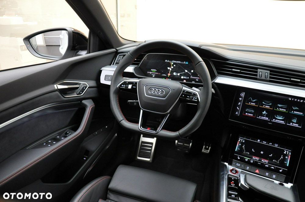 Audi SQ8 e-tron - 28