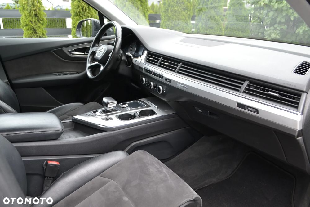 Audi Q7 - 37