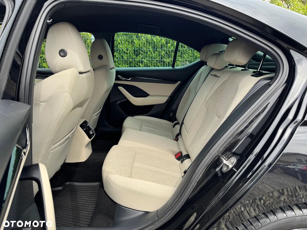 Skoda Octavia 1.5 TSI ACT Style - 26